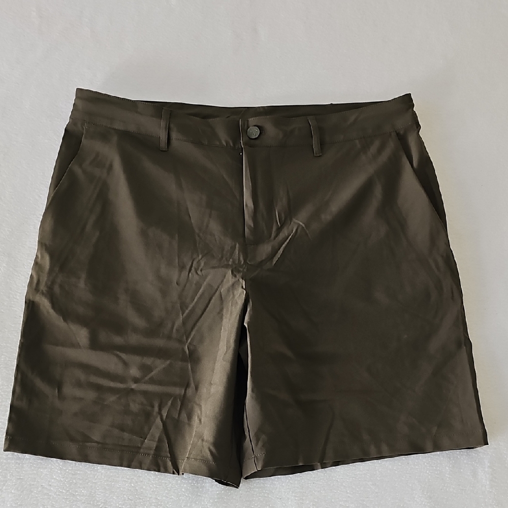 The Normal Brand Men's Olive Shorts‎ Size 36